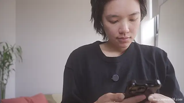 Snapshot of meganmei666 chatting on 07-25-26, 04:13 meganmei666 online show from 07-25-26, 04:13