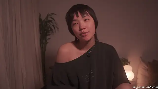 Snapshot of meganmei666 chatting on 05-28-26, 01:46 meganmei666 online show from 05-28-26, 01:46