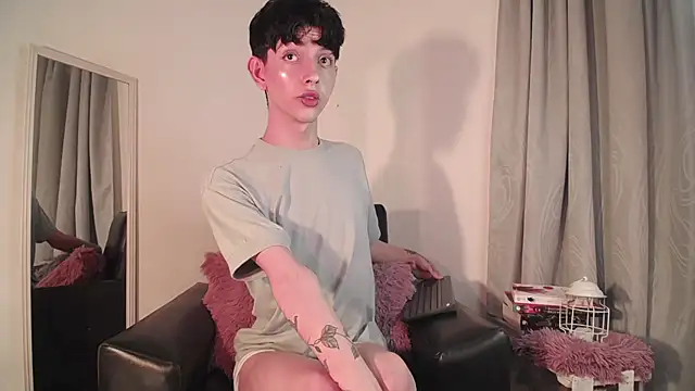 lyamthommpson online show from 02-10-25, 01:46