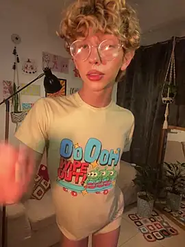 Snapshot of lyamthommpson chatting on 02-07-26, 02:52 lyamthommpson online show from 02-07-26, 02:52