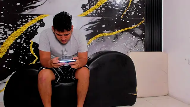 sweethot    online show from 09-08-25, 02:16