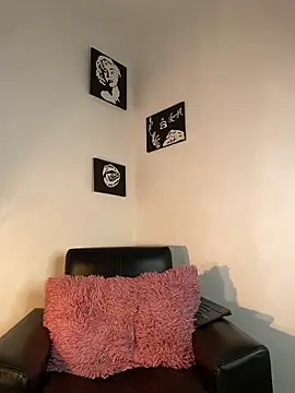 lisathommpson online show from 01-20-25, 11:32