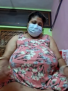 Snapshot of kunjan789 chatting on 10-18-25, 02:57 kunjan789 online show from 10-18-25, 02:57