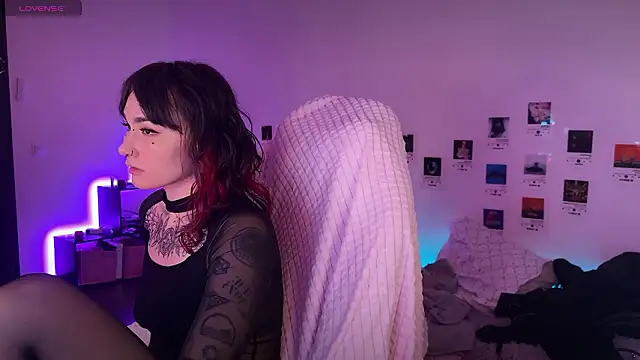 deadlysweet online show from 02-23-26, 04:51