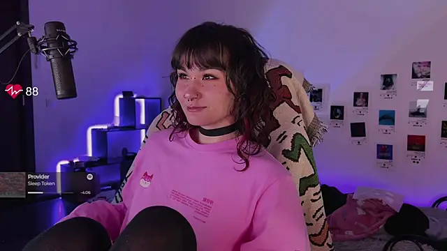 deadlysweet online show from 10-26-25, 01:17