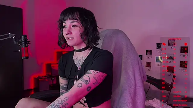 deadlysweet online show from 12-04-24, 12:02