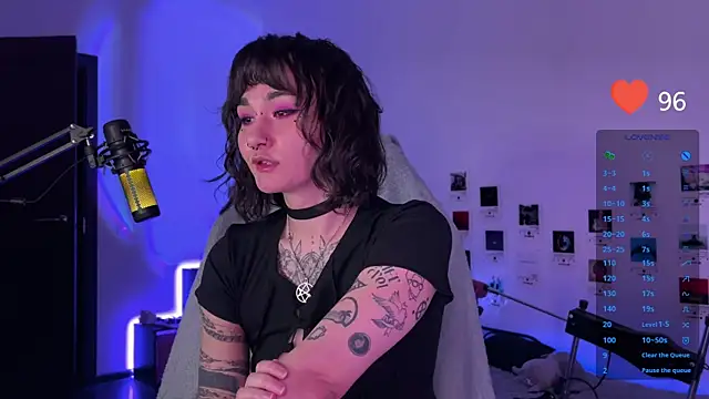 deadlysweet online show from 12-28-24, 10:13