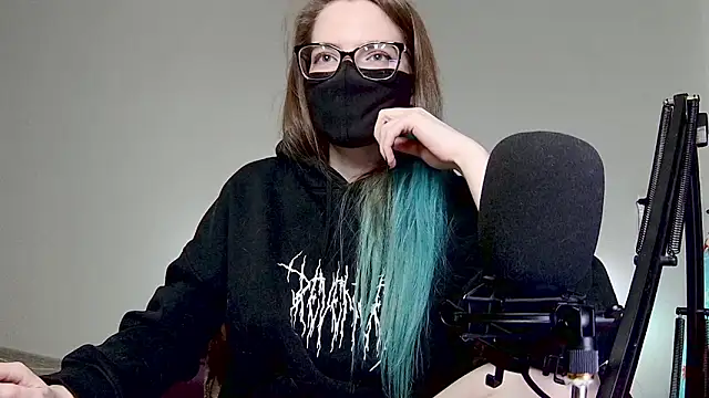 Snapshot of amber_candyfloss chatting on 01-27-25, 01:48 amber candyfloss online show from 01-27-25, 01:48