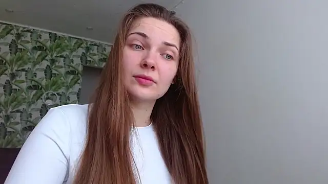 Olivia shine online show from 03-06-26, 05:24