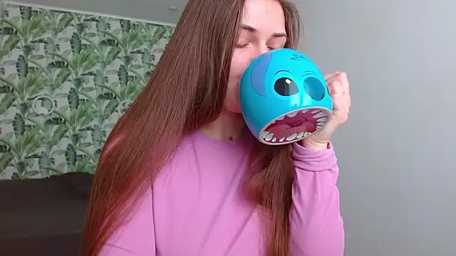 Olivia shine online show from 03-11-26, 05:34