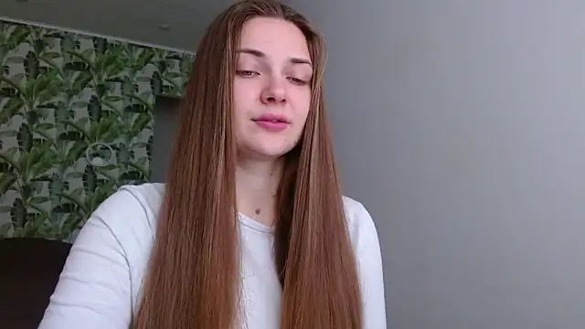 Olivia shine online show from 11-11-25, 06:08