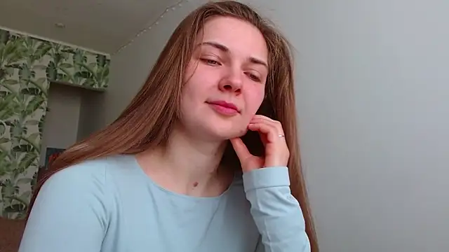 Olivia shine online show from 02-28-25, 05:26