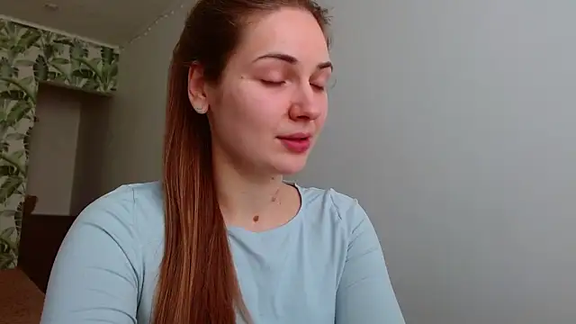Olivia shine online show from 02-18-25, 05:31