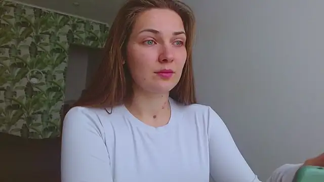 Olivia shine online show from 04-01-26, 04:25