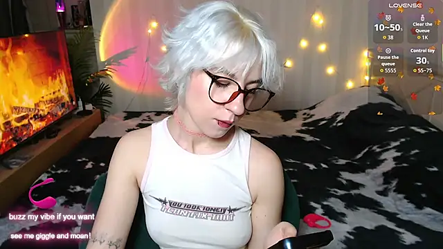  Moonlight t online show from 11-28-25, 07:08