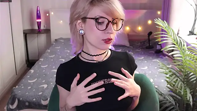  Moonlight t online show from 04-03-26, 09:16