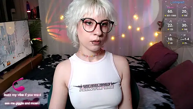  Moonlight t online show from 12-18-25, 09:36