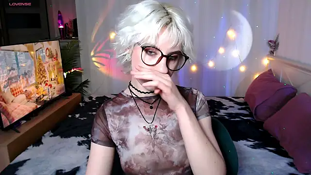  Moonlight t online show from 12-19-25, 09:11