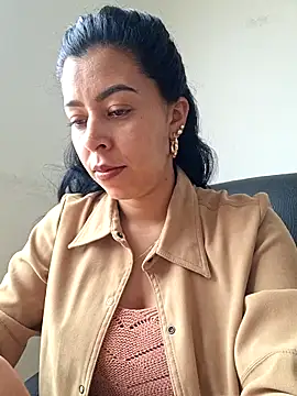 Snapshot of Emily_Wane chatting on 05-29-26, 04:02 Emily Wane online show from 05-29-26, 04:02