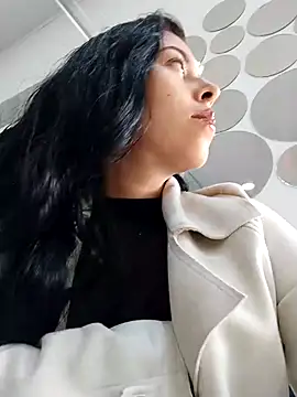 Snapshot of Emily_Wane chatting on 04-17-26, 08:22 Emily Wane online show from 04-17-26, 08:22