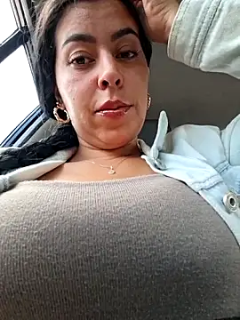 Snapshot of Emily_Wane chatting on 04-23-26, 04:52 Emily Wane online show from 04-23-26, 04:52