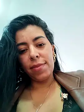 Snapshot of Emily_Wane chatting on 04-19-26, 06:10 Emily Wane online show from 04-19-26, 06:10