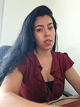 Snapshot of Emily_Wane chatting on 05-12-26, 04:57 Emily Wane online show from 05-12-26, 04:57