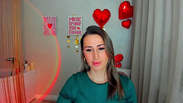 Snapshot of PassionGlow chatting on 02-18-26, 03:26 PassionGlow online show from 02-18-26, 03:26