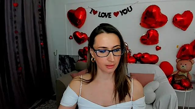 Snapshot of PassionGlow chatting on 02-13-26, 03:28 PassionGlow online show from 02-13-26, 03:28