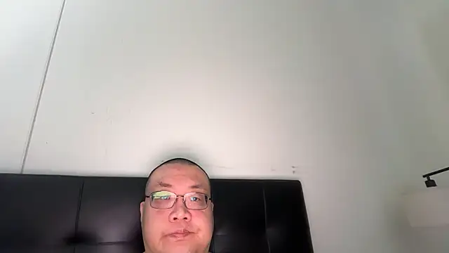 Snapshot of slaveasianboy chatting on 05-11-26, 01:45 slaveasianboy online show from 05-11-26, 01:45