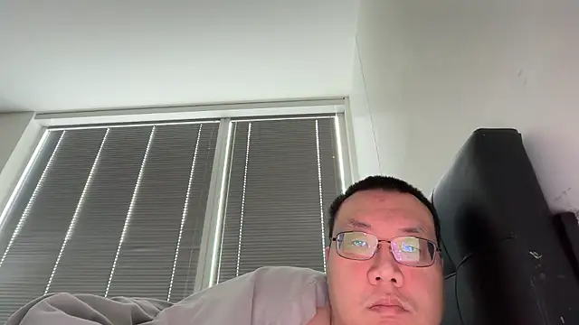 Snapshot of slaveasianboy chatting on 05-07-26, 07:17 slaveasianboy online show from 05-07-26, 07:17