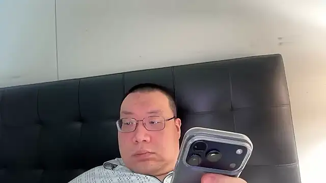 slaveasianboy online show from 04-21-26, 04:24