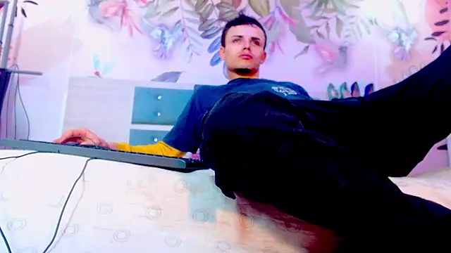 lobahugecockts online show from 01-03-25, 10:09