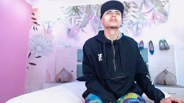 lobahugecockts online show from 01-22-25, 08:59