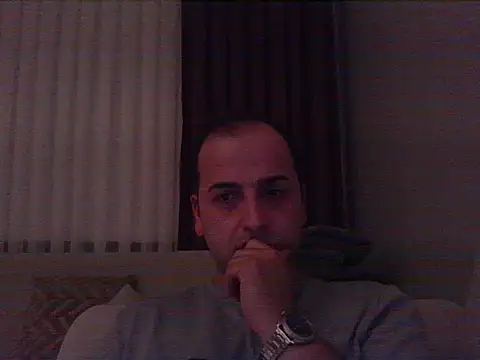 Snapshot of Yldrmm_9553 chatting on 06-11-26, 09:23 Yldrmm 9553 online show from 06-11-26, 09:23