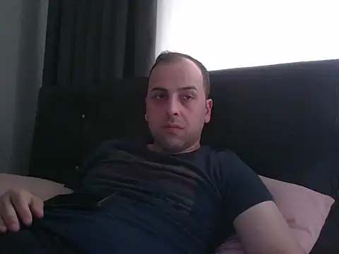 Snapshot of Yldrmm_9553 chatting on 05-20-26, 03:09 Yldrmm 9553 online show from 05-20-26, 03:09