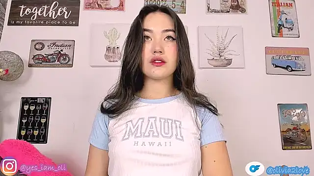 olivia22love online show from 11-05-25, 12:08