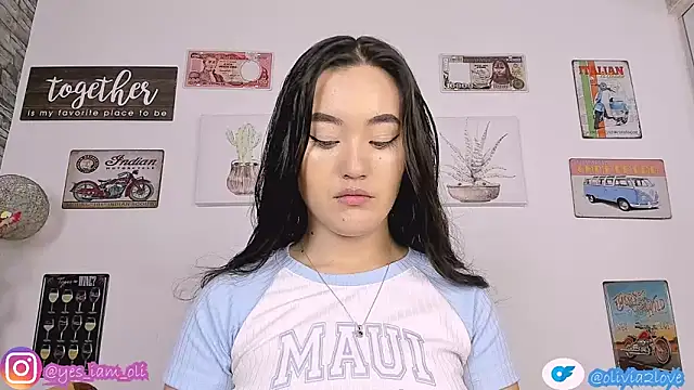 olivia22love online show from 10-24-25, 11:42