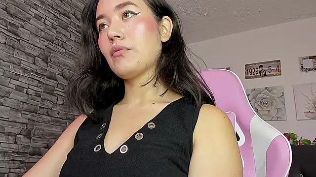 Snapshot of olivia22love chatting on 02-01-25, 01:30 olivia22love online show from 02-01-25, 01:30