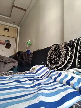 Snapshot of Lucifer21dragon chatting on 02-18-26, 11:17 Lucifer21dragon online show from 02-18-26, 11:17