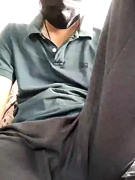 Snapshot of Lucifer21dragon chatting on 02-09-26, 05:38 Lucifer21dragon online show from 02-09-26, 05:38