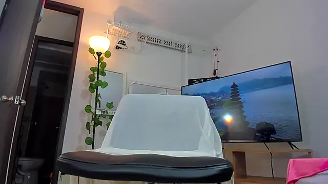 SharonGrowing online show from 02-20-25, 02:02