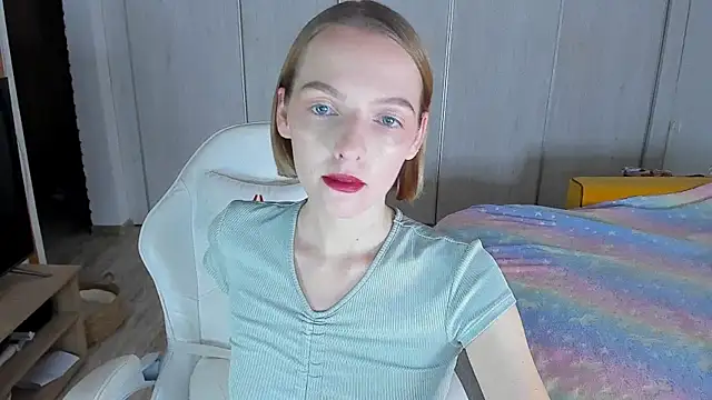 Snapshot of ice_pixie chatting on 11-20-25, 03:02 ice pixie online show from 11-20-25, 03:02