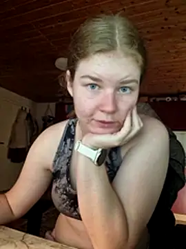 Snapshot of the_real_anna chatting on 06-21-26, 07:36 the real anna online show from 06-21-26, 07:36