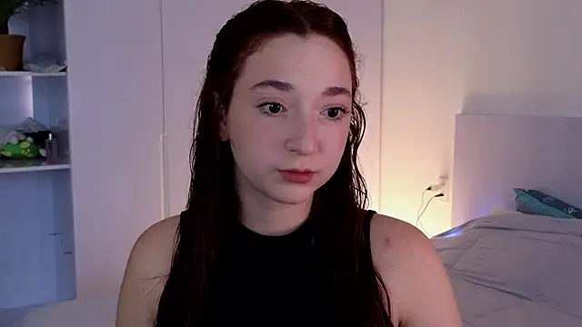 YasmineWest online show from 06-27-26, 01:11