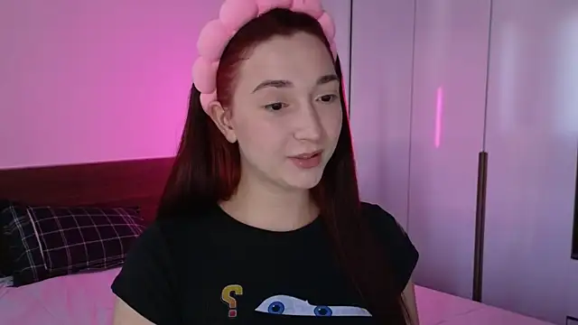 YasmineWest online show from 07-18-26, 08:45