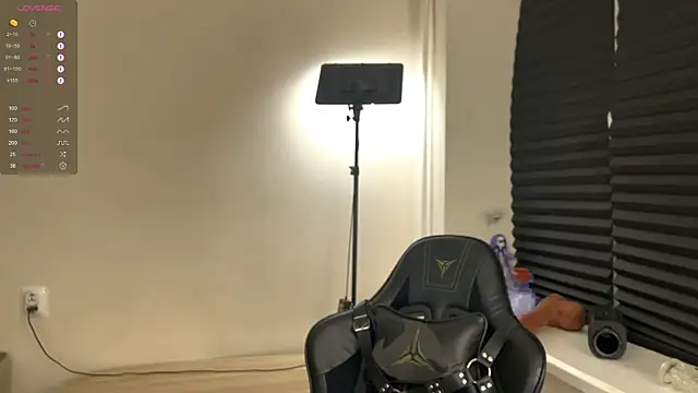 carthylovvve online show from 09-19-25, 04:11