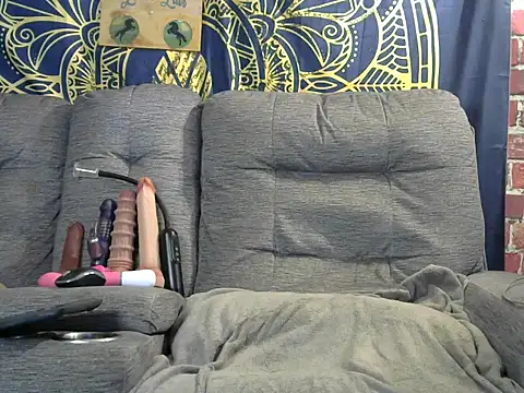 lovely lola1111 online show from 06-28-26, 02:07