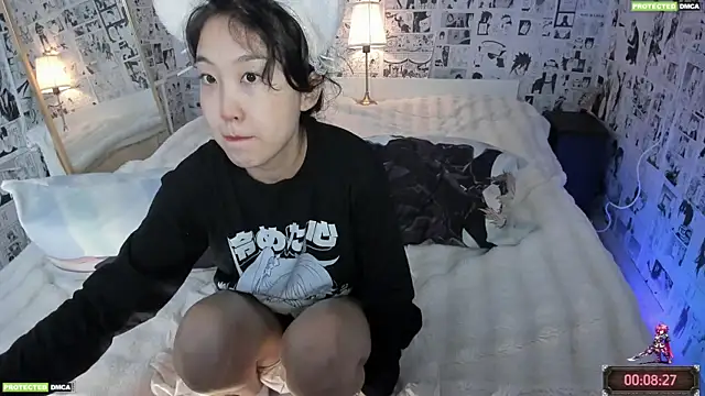 Snapshot of Minami_686 chatting on 09-10-25, 11:04 Minami 686 online show from 09-10-25, 11:04