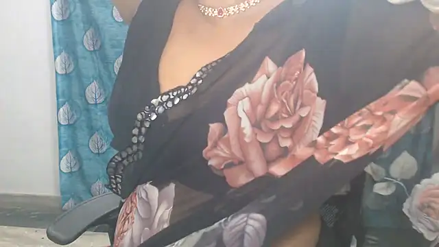 Snapshot of Sophia_your chatting on 06-27-26, 12:22 Sophia your online show from 06-27-26, 12:22